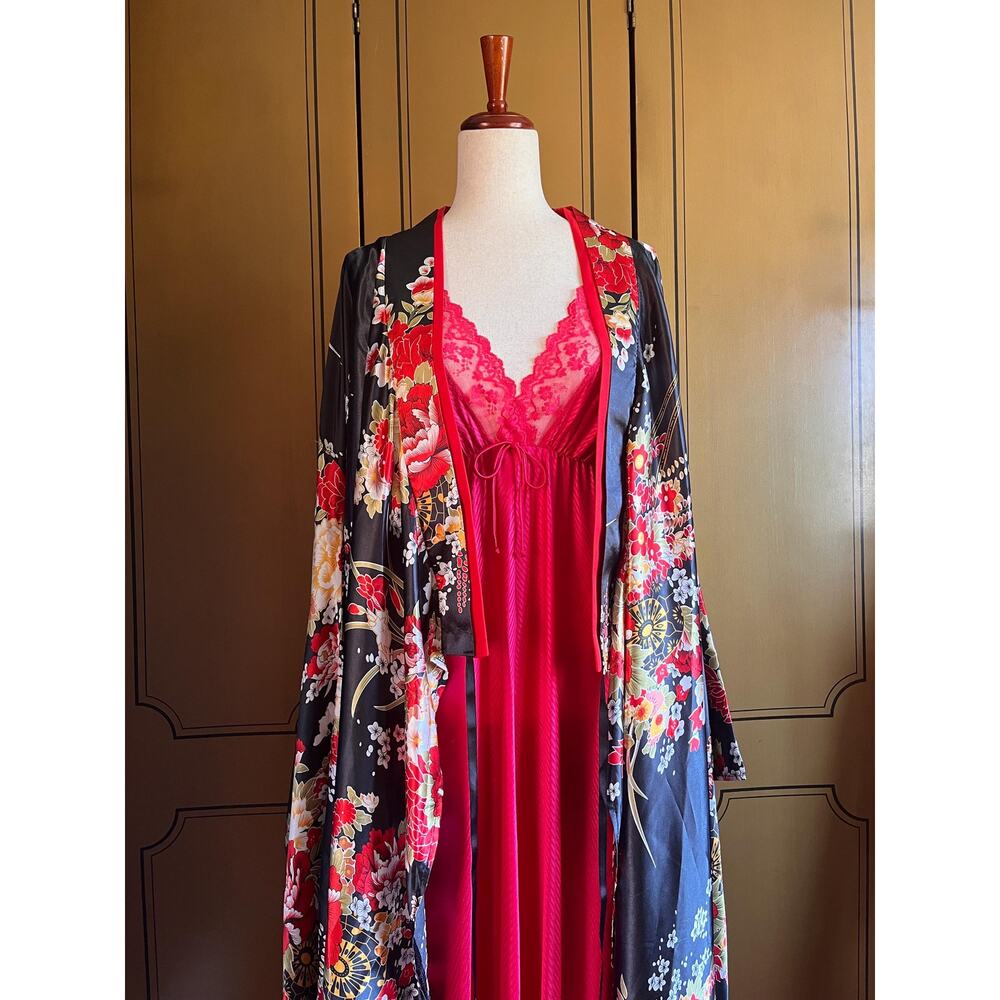 Vintage maxi nightgown in red with lace, size M